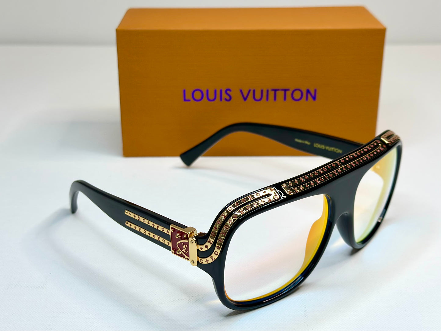 Louis Vuitton 1.0 Milionaires