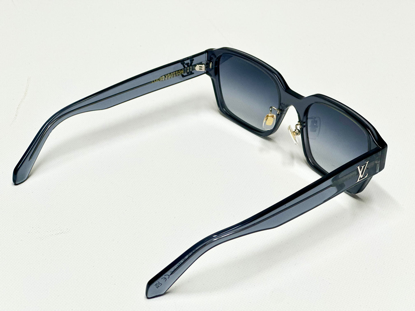 LV Confidence Sunglasses